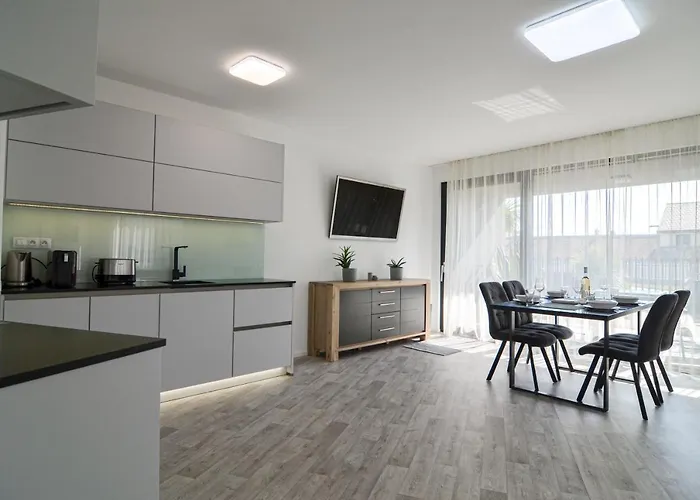 Palm Garden Apartment 2