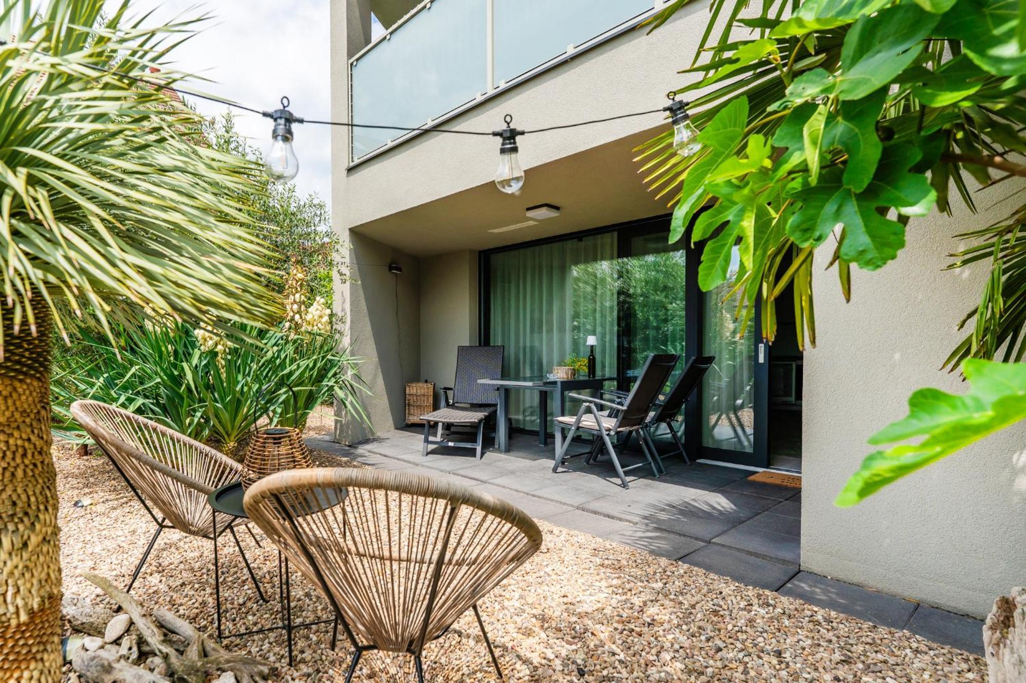 Apartment Palm Garden 2